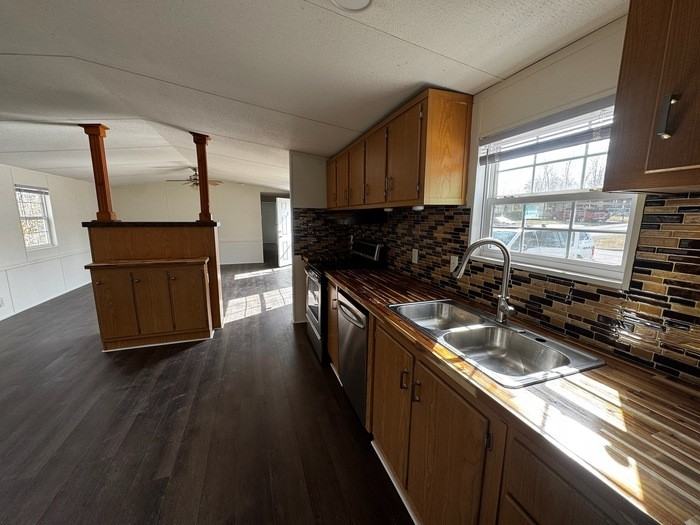 7804 Stanley Rd - Photo 7 of 25