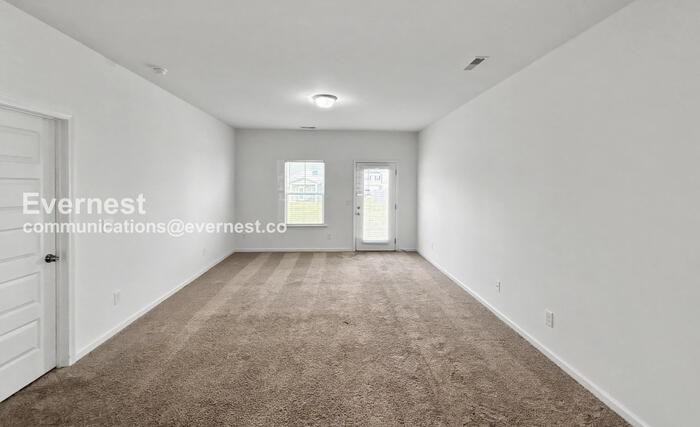 104 Emma Grace Ln - Photo 5 of 24