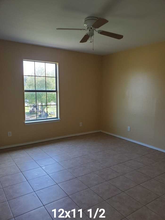 513 W Matz Ave #A - Photo 5 of 13