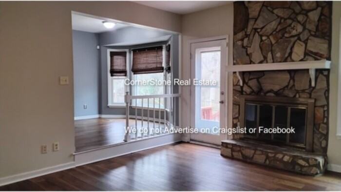 6301 Lakehaven Dr - Photo 6 of 18