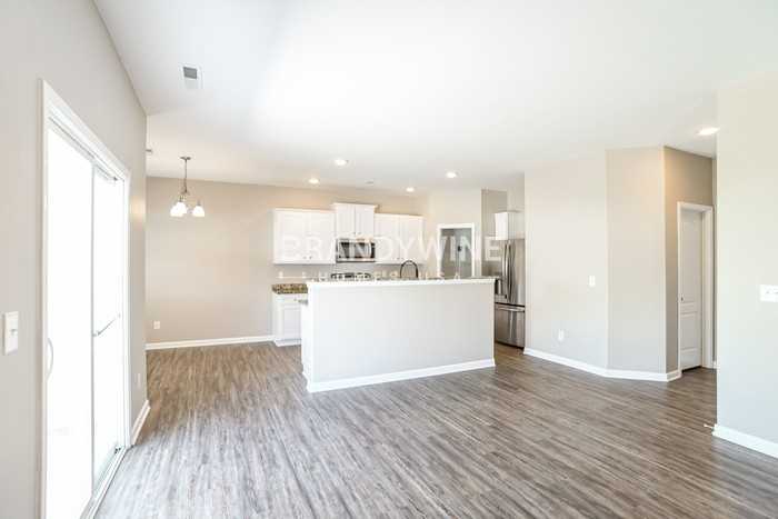 9531 Weikert Rd - Photo 5 of 20