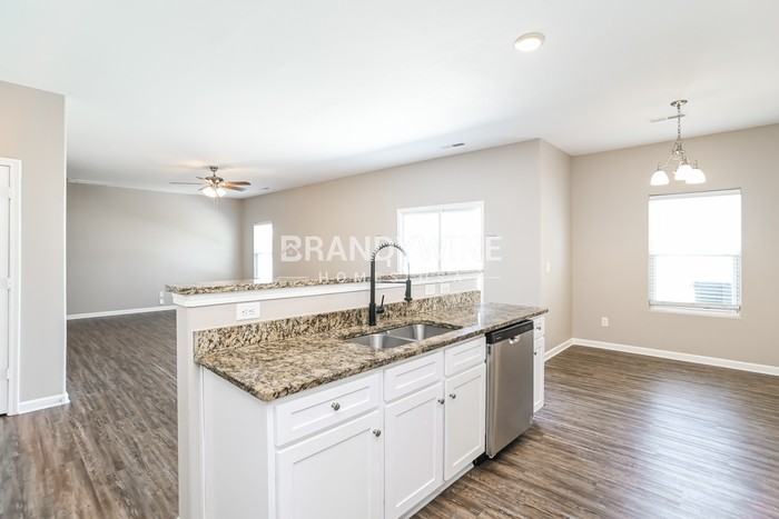 9531 Weikert Rd - Photo 7 of 20