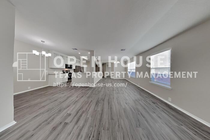 19923 Juniper Berry Dr - Photo 4 of 23