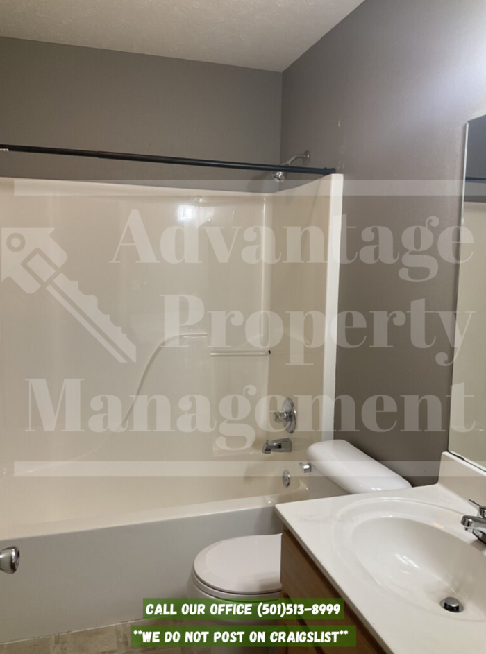 2730 York Ln - Photo 4 of 13