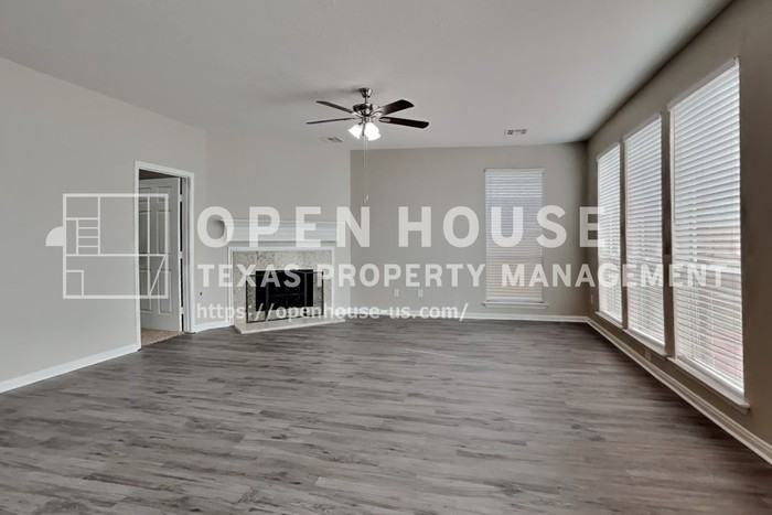 8002 Weeping Willow Pl - Photo 5 of 23