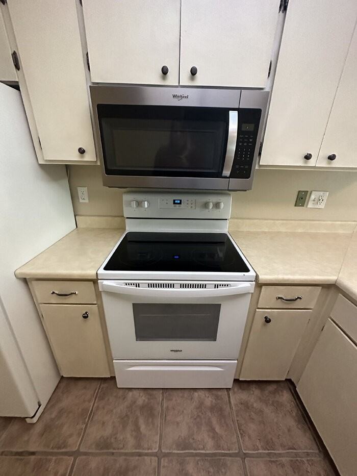 273 East Vía Terrenal - Photo 4 of 26