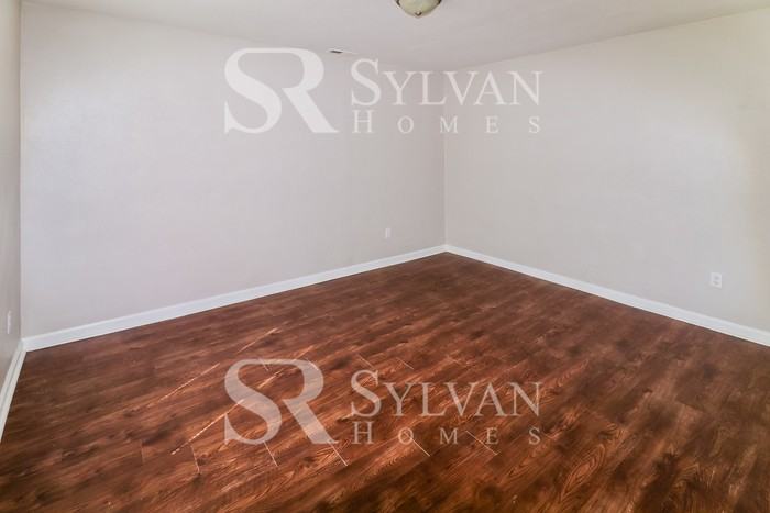 1918 Camden Ave - Photo 5 of 16