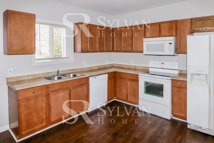 1918 Camden Ave - Photo 6 of 16