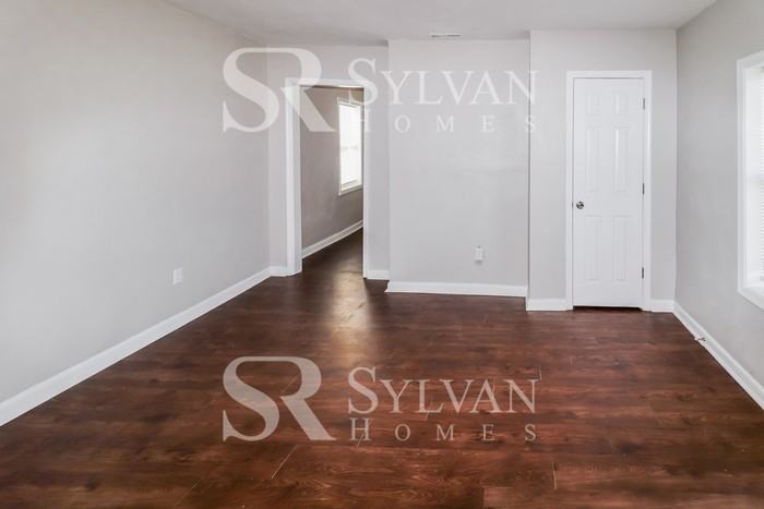 1918 Camden Ave - Photo 7 of 16