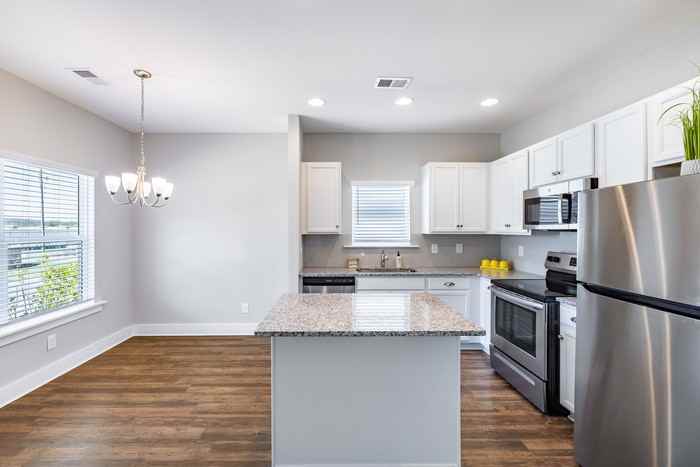 2033 Weaver Way - Photo 6 of 15