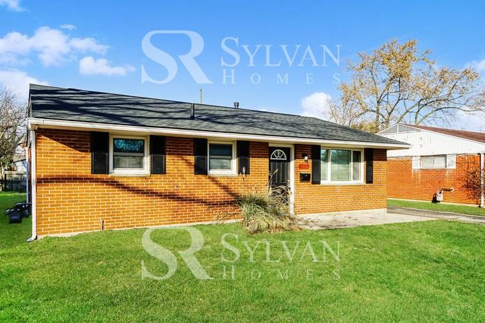 1289 Carolwood Ave - Photo 3 of 16