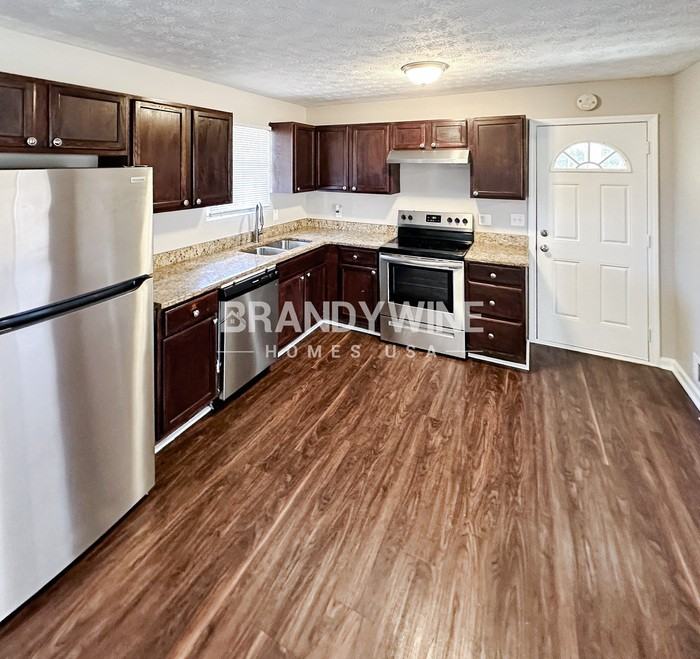 2164 Camp Ground Rd Sw - Photo 7 of 20