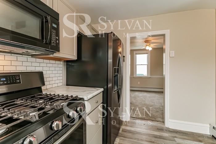 500 Centerville Rd - Photo 5 of 16