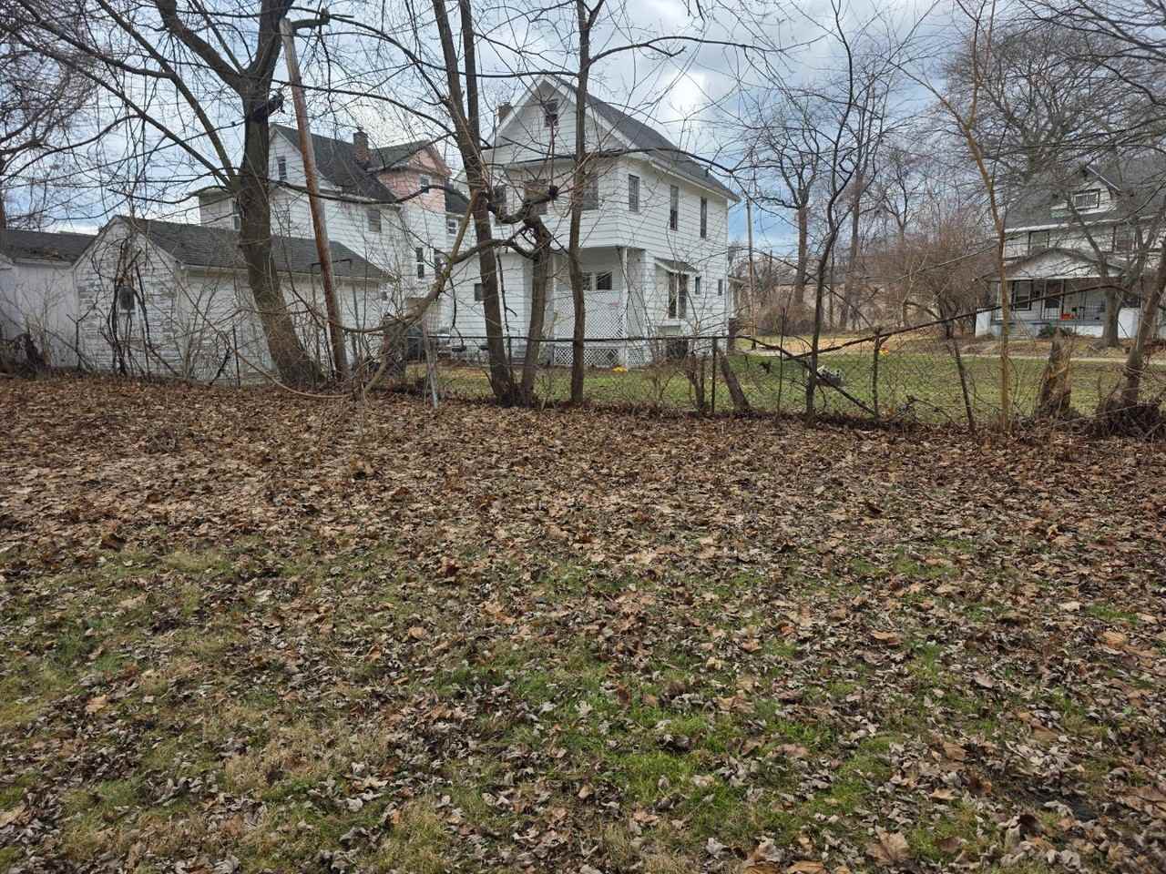 126 Dawes Ave - Photo 2 of 2