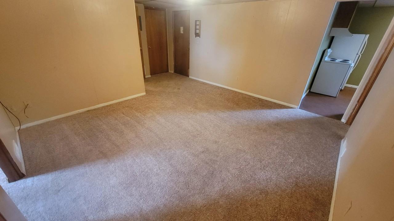 1011 Lincoln Street - Photo 7 of 23