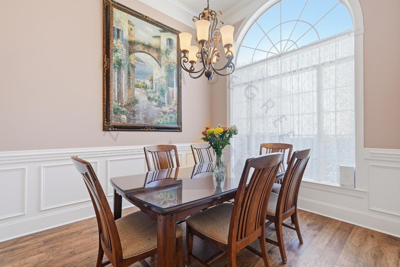 245 Club Gate - Photo 5 of 11