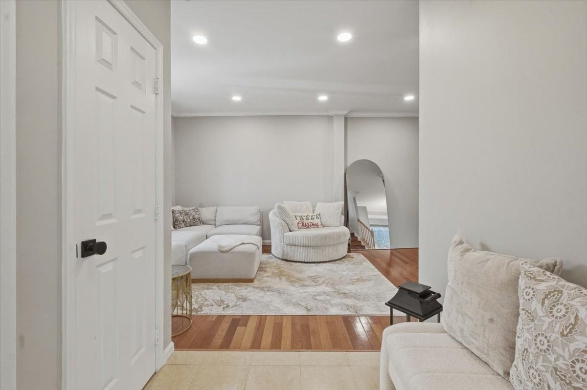 20502 Morningside Ter #0 - Photo 5 of 30