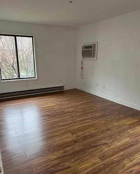 103 Amberly Dr #G - Photo 3 of 8