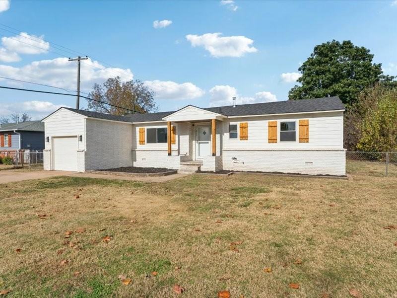 411 W 46th St #NA - Photo 2 of 27