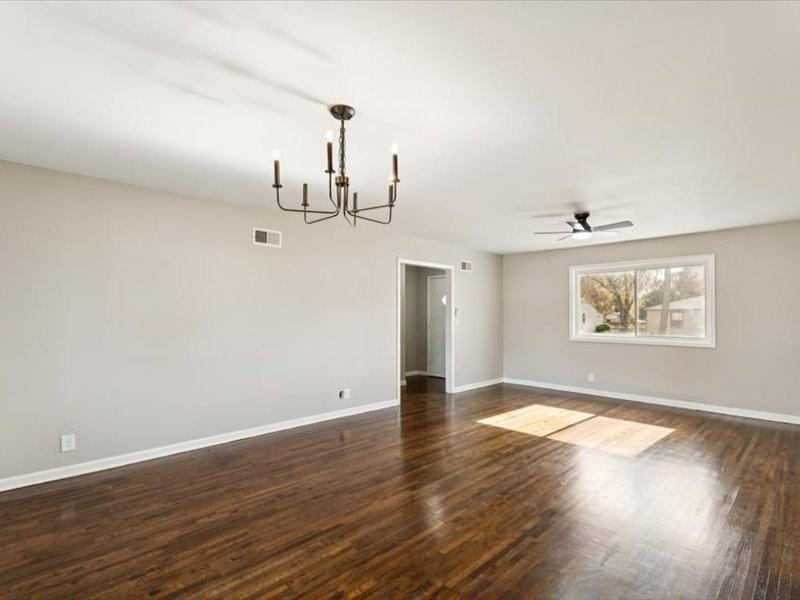 411 W 46th St #NA - Photo 5 of 27