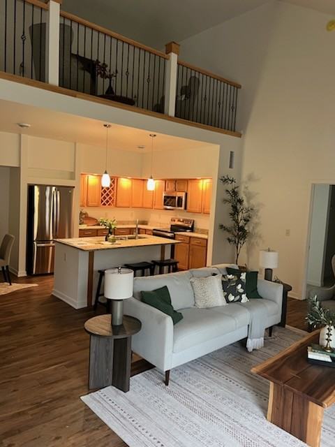 2731 Pond Dr - Photo 3 of 50