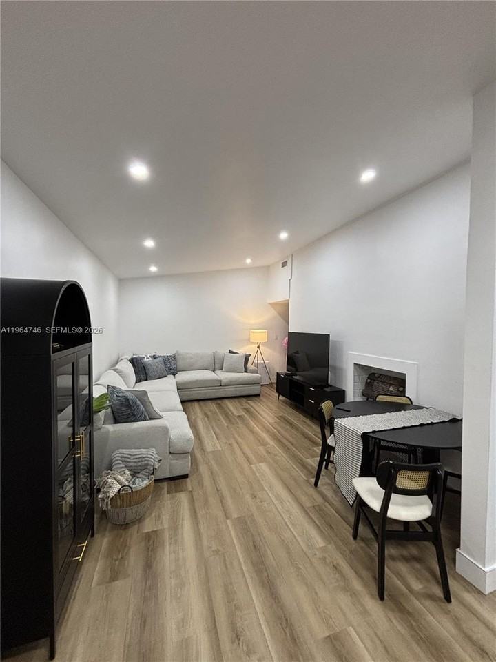 225 Pocatella St #NA - Photo 3 of 15