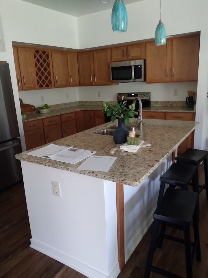 2725 Pond Dr - Photo 5 of 50