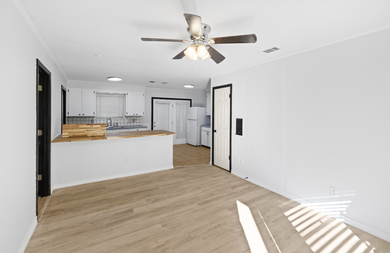417 Carroll Ave #NA - Photo 4 of 12