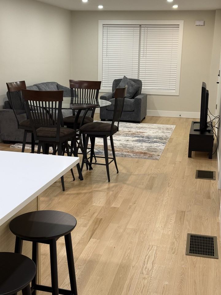 133 Stanwood St #1 - Photo 5 of 11