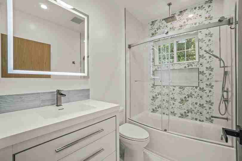 4230 Van Nuys Blvd #1 - Photo 5 of 14