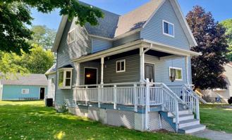 1359 Oakes St - Photo 1 of 1