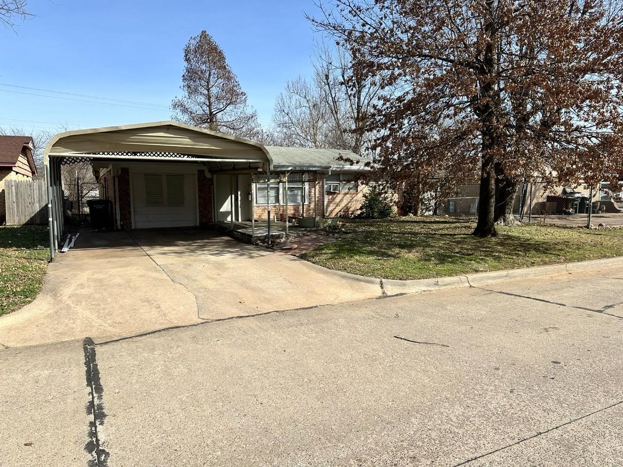 860 S Scott St - Photo 2 of 20