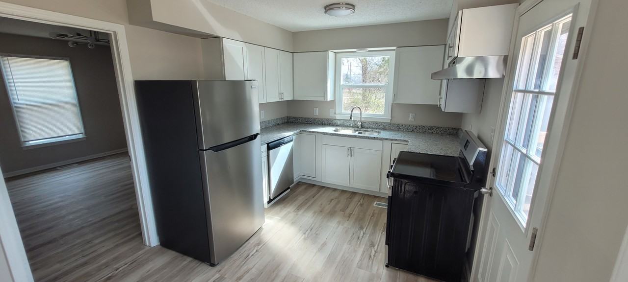 4505 Southern Webbing Mill Rd #NA - Photo 4 of 14