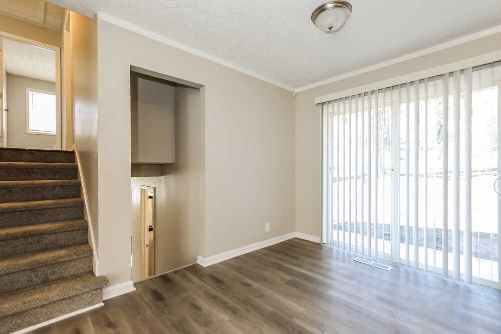 5779 Deerfield Trl - Photo 5 of 17