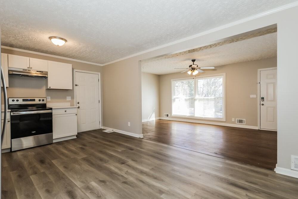 5779 Deerfield Trl - Photo 6 of 17