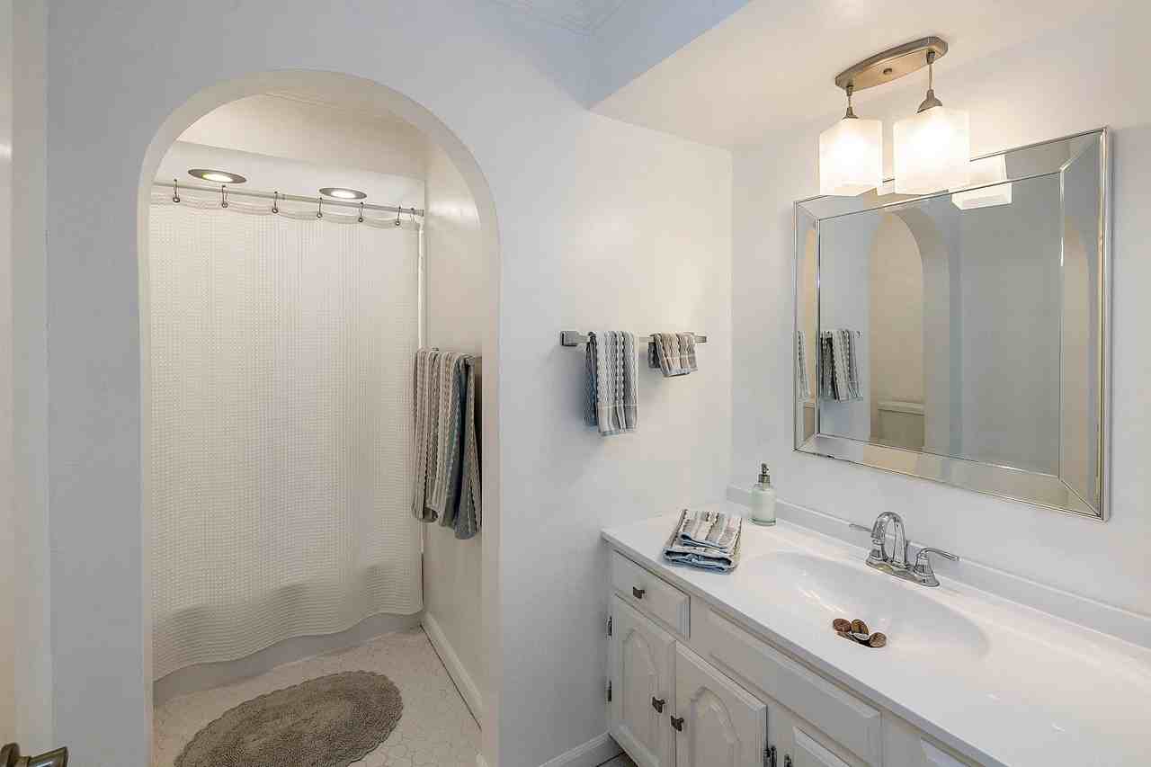 5267 Fountain Head Ln Rm 1 - Photo 2 of 5