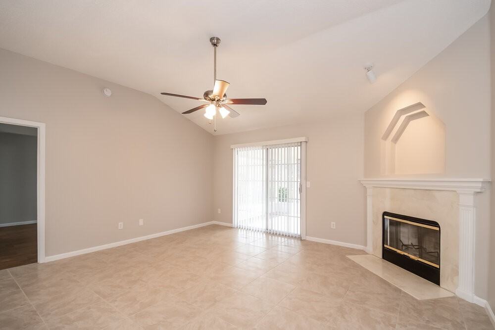 3744 Eagle Ridge Dr - Photo 2 of 15