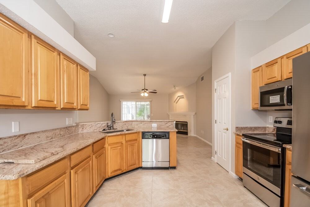 3744 Eagle Ridge Dr - Photo 6 of 15