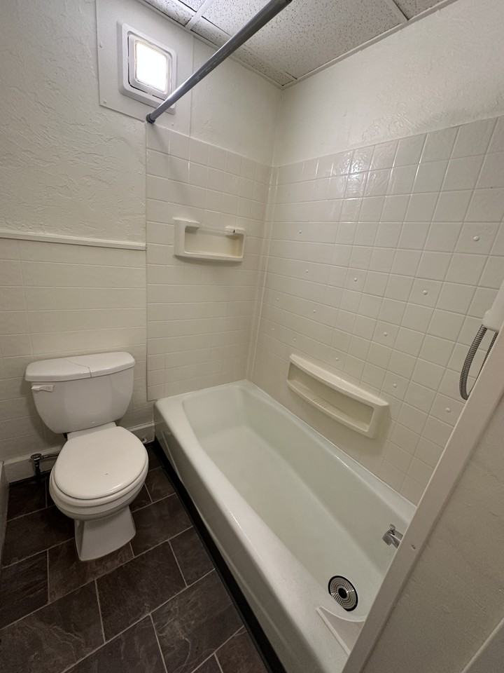 6 Walcott St #1R - Photo 7 of 18