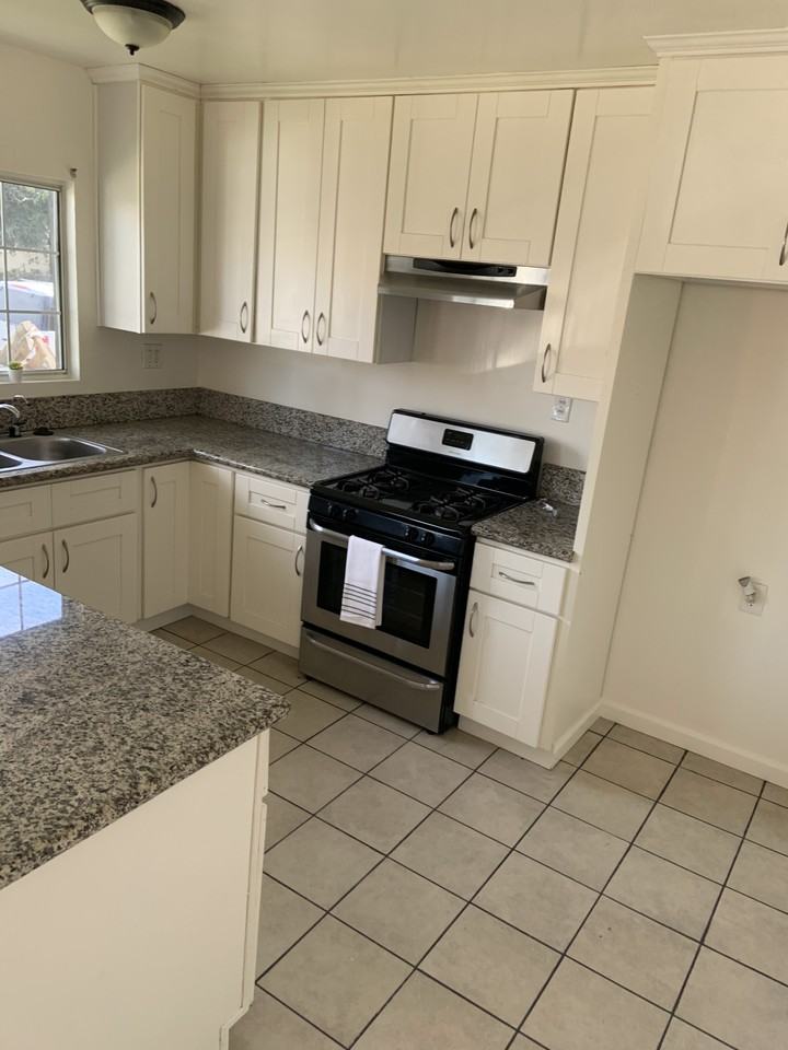 3013 South West View Street - Photo 4 of 10