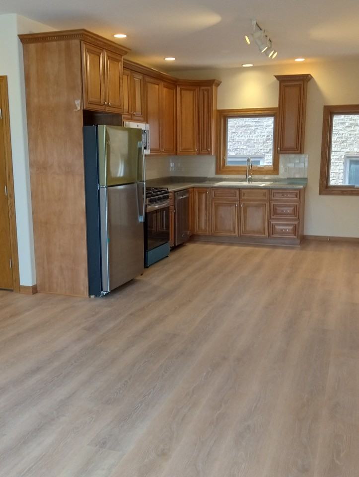 6811 W Raven St #2N - Photo 3 of 16