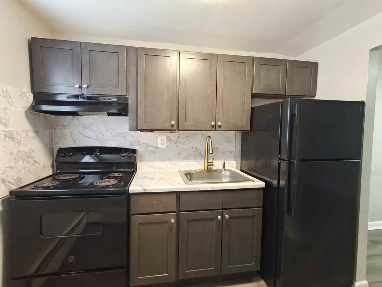 300 Main St #C11 - Photo 2 of 7