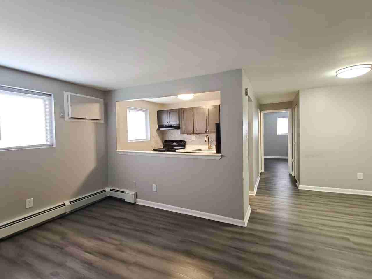 300 Main St #C11 - Photo 3 of 7