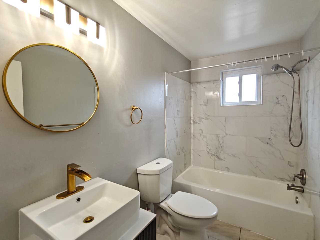 300 Main St #C11 - Photo 5 of 7