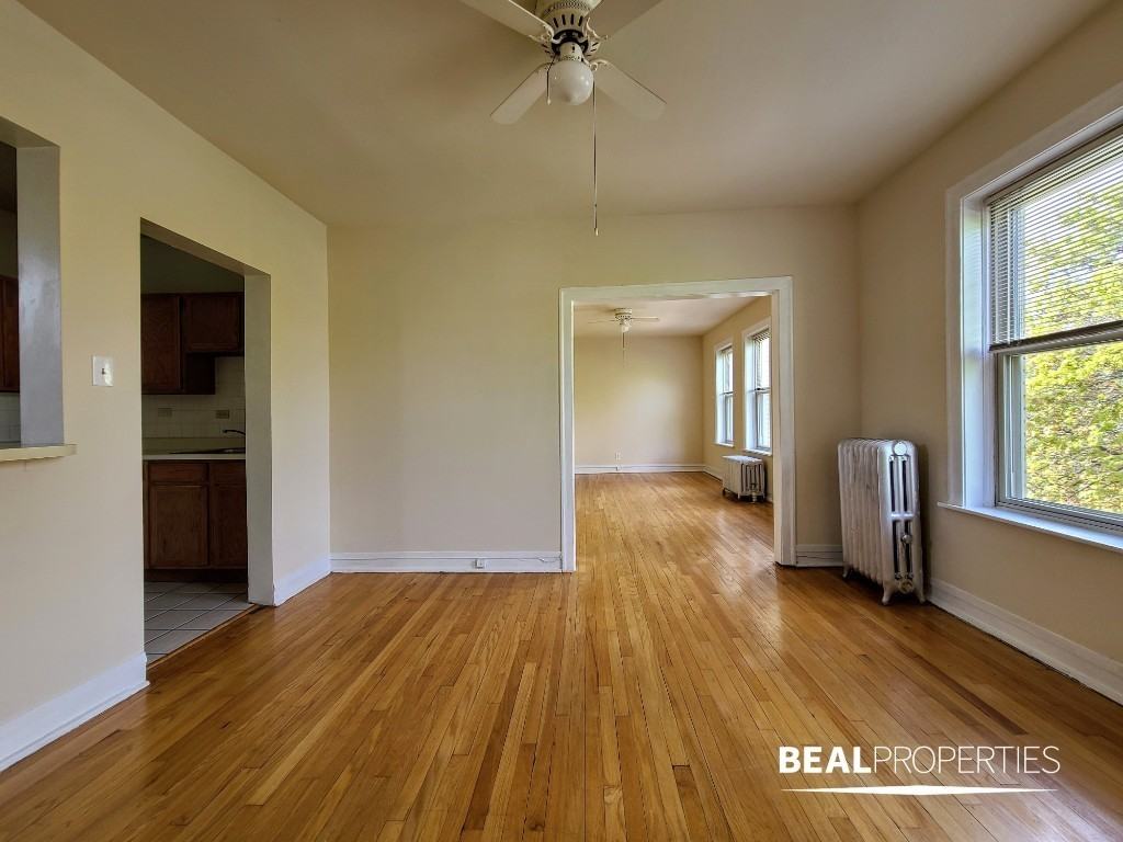 4233 N Paulina St #E3 - Photo 3 of 15