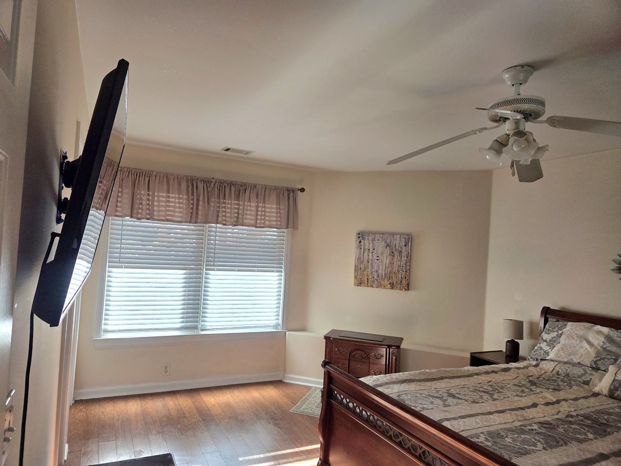 3522 Valleyhaven Ct #NA - Photo 5 of 38