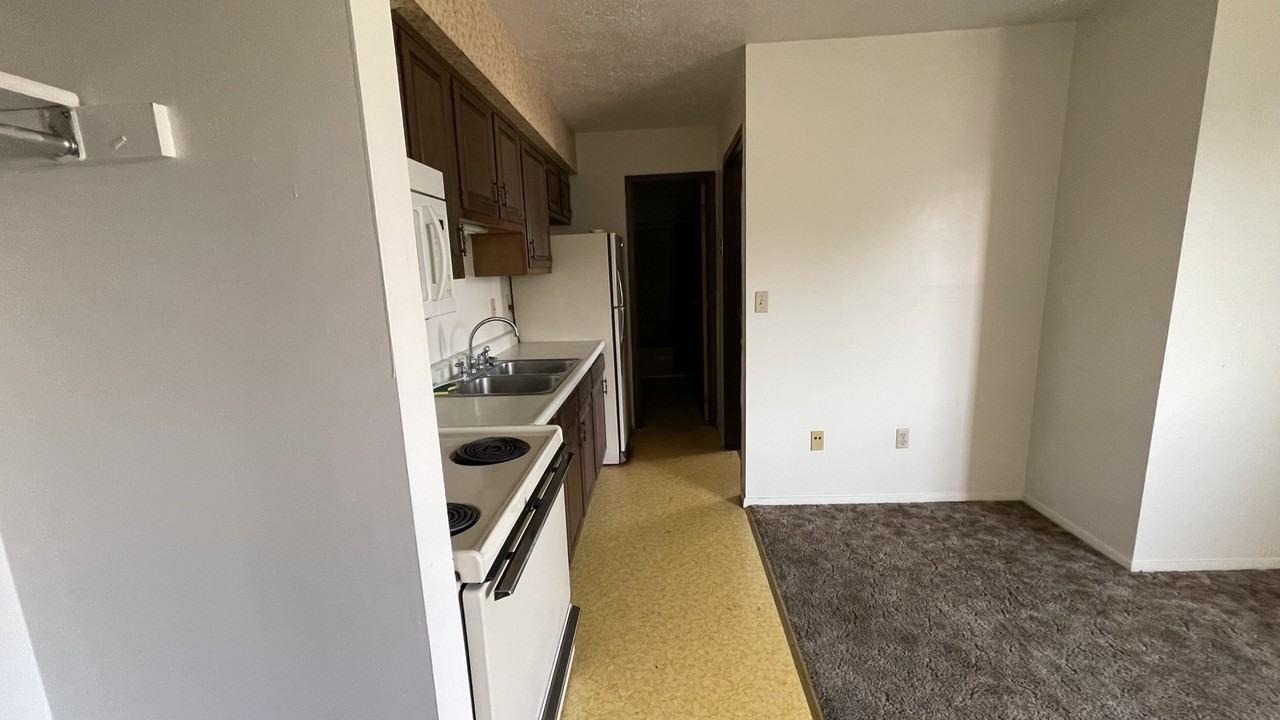 316 Benner St #G - Photo 4 of 11