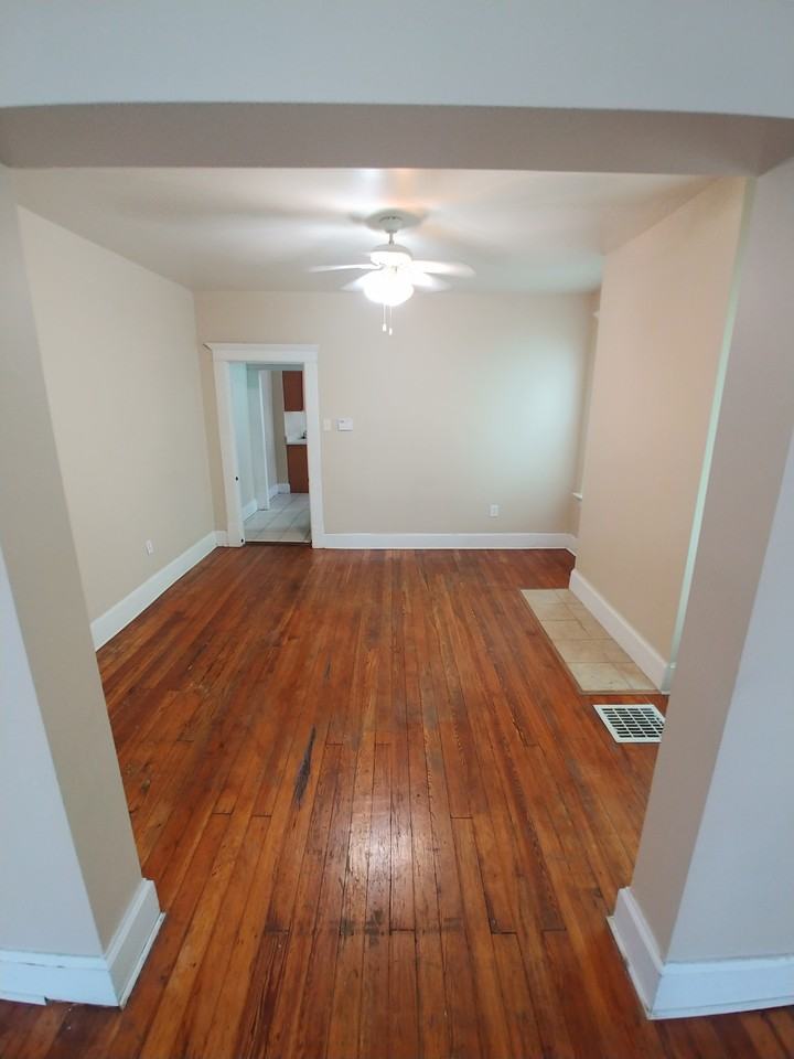 1515 Summit St #1517 - Photo 7 of 11