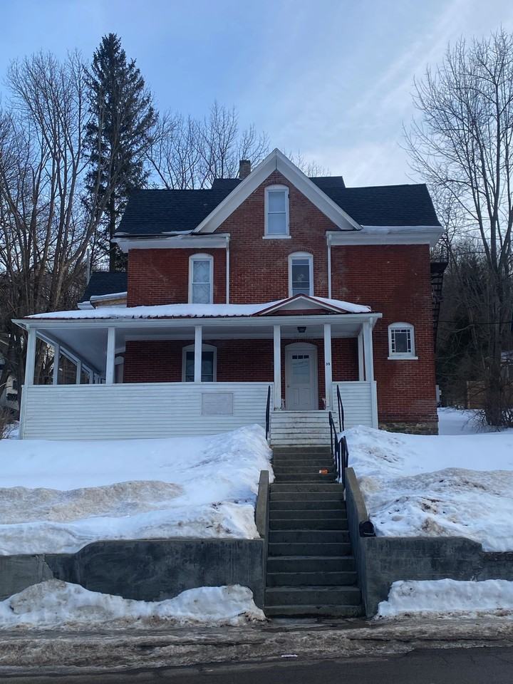 35 W University St #3