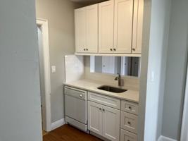 featured image of 1 Washington Ct #4